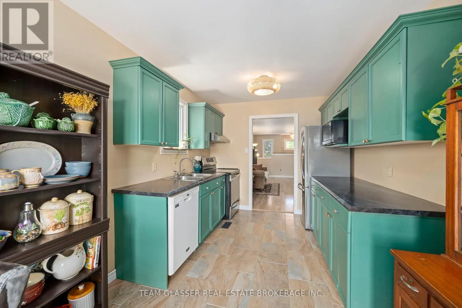 76 JUNO DRIVE