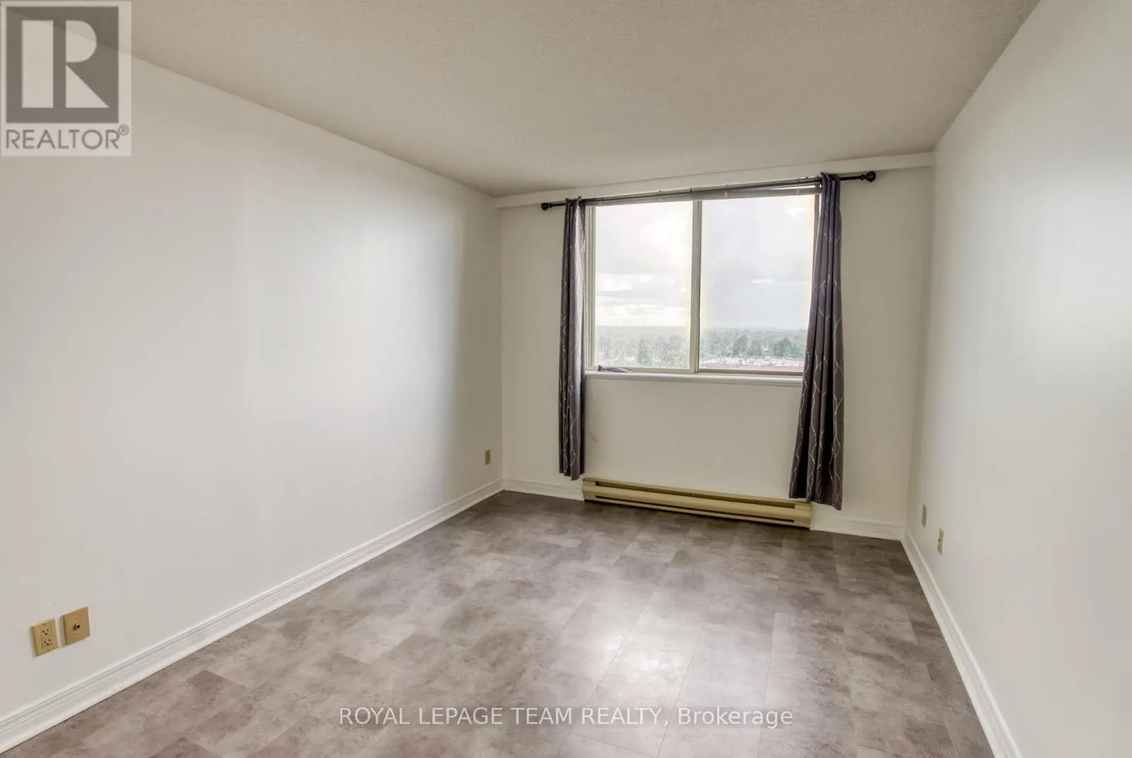 1116 - 100 GRANT CARMAN DRIVE