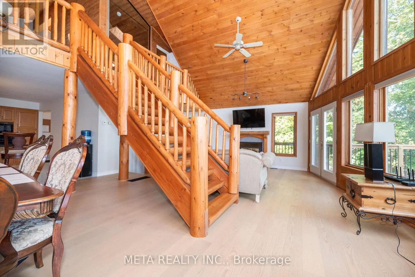 800 FOREST PARK ROAD