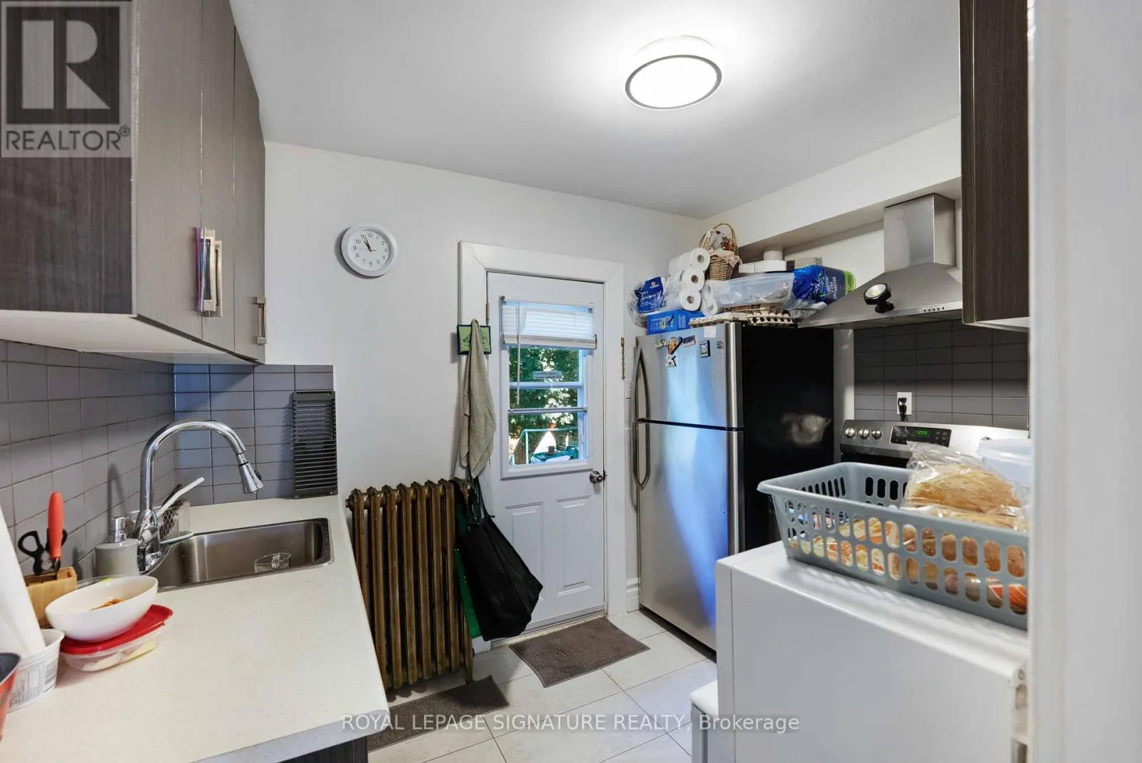 74 KENILWORTH AVENUE S