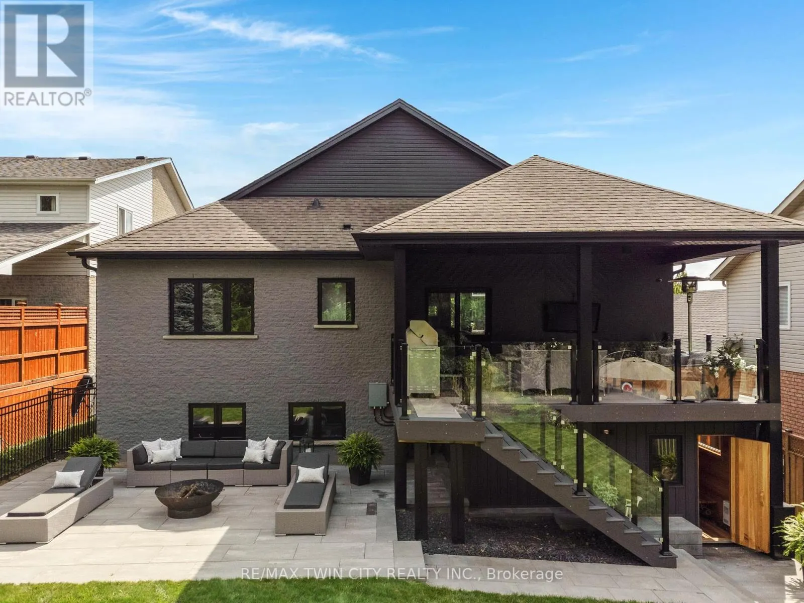 34 WOODCREST COURT