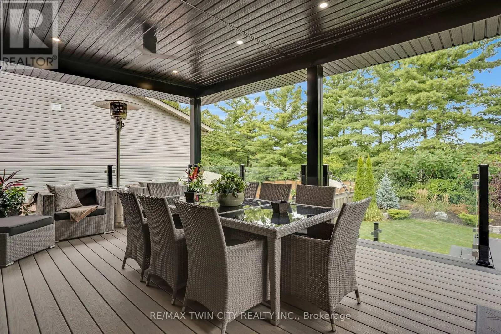 34 WOODCREST COURT