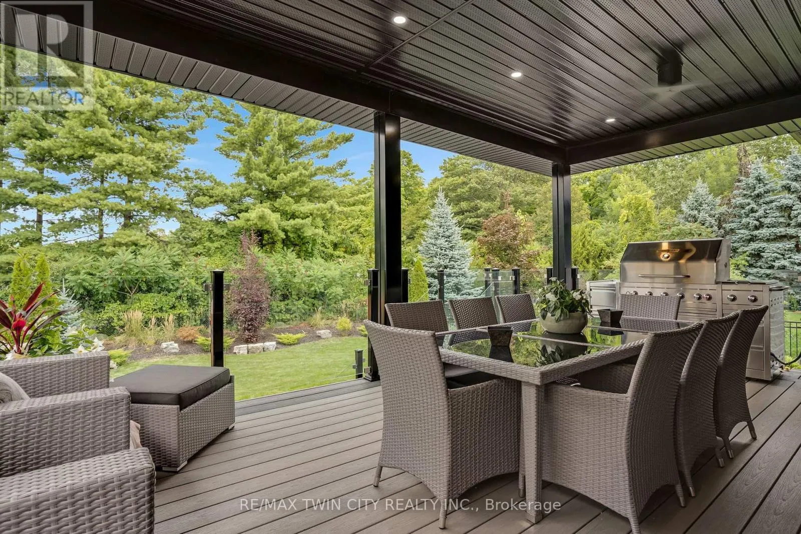 34 WOODCREST COURT