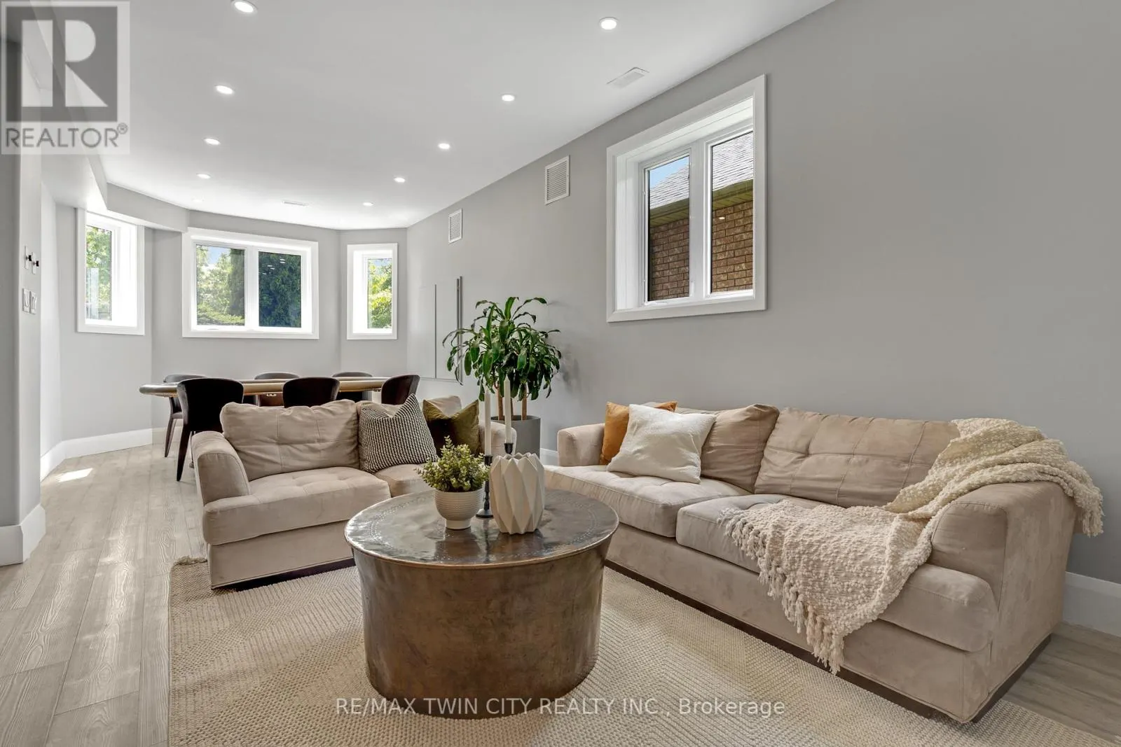 34 WOODCREST COURT