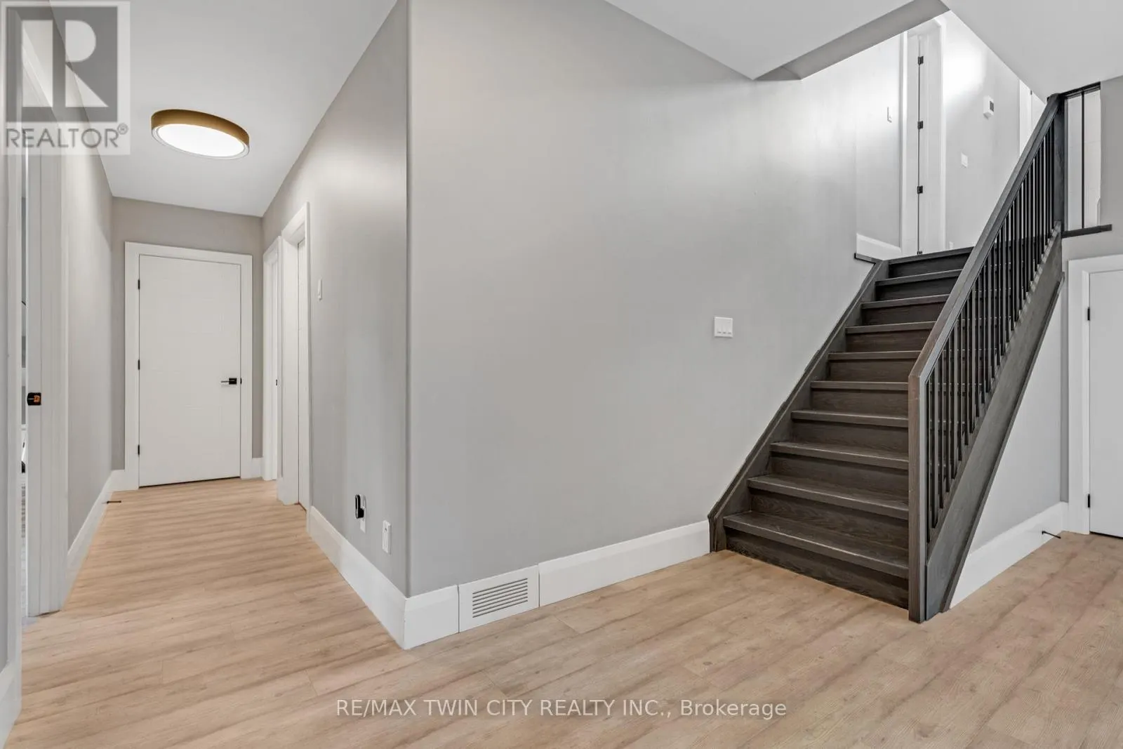 34 WOODCREST COURT