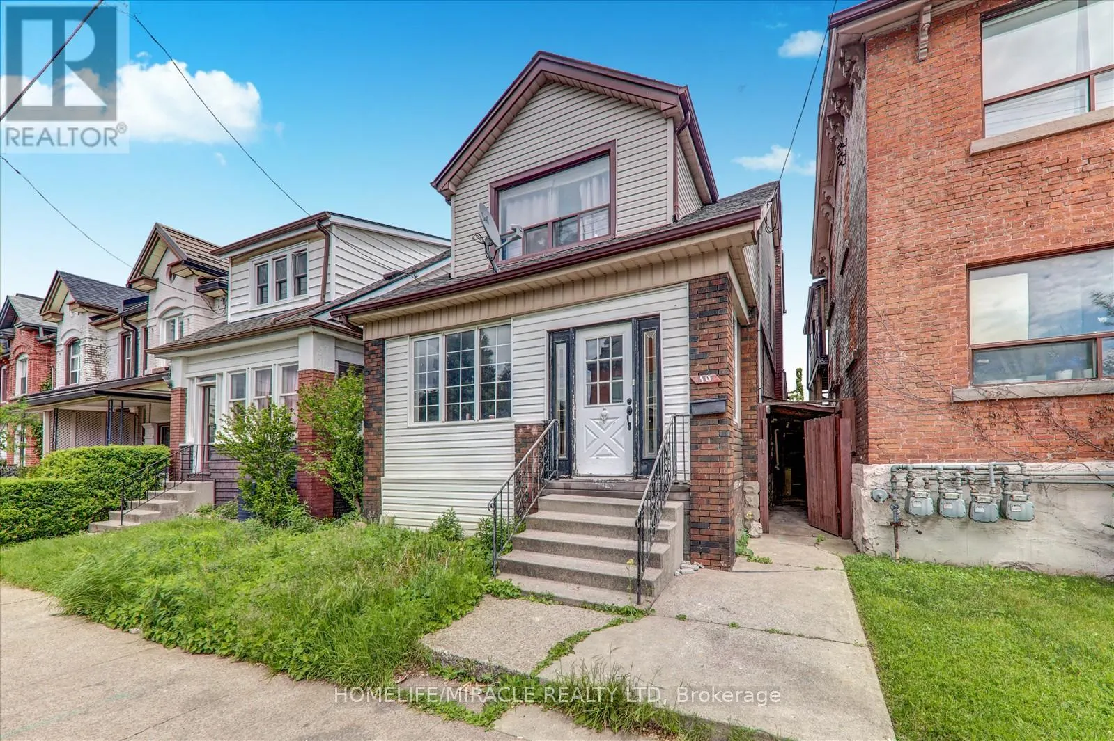 10 ST MATTHEWS AVENUE
