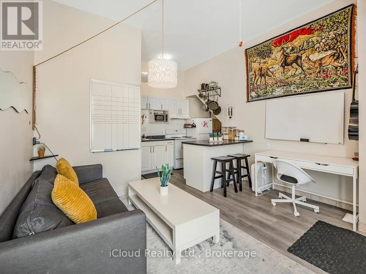 UNIT 1 - 1308 KING STREET