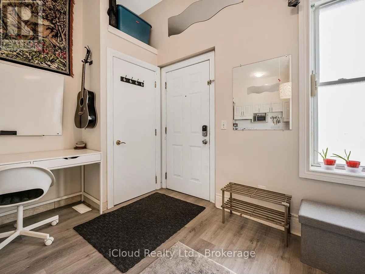 UNIT 1 - 1308 KING STREET