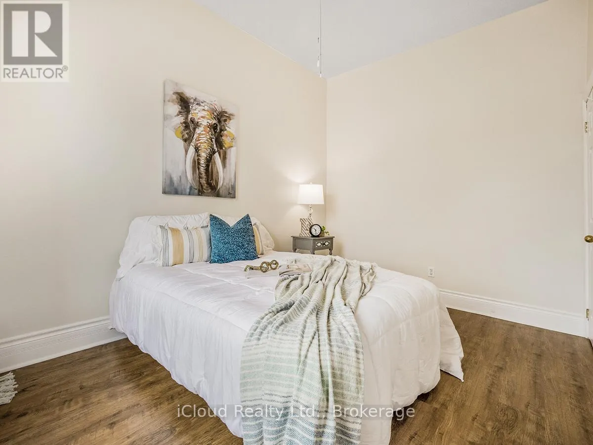 UNIT 3 - 1308 KING STREET E