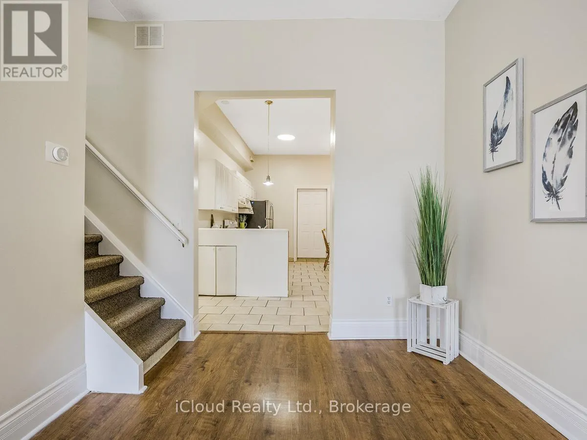 UNIT 3 - 1308 KING STREET E