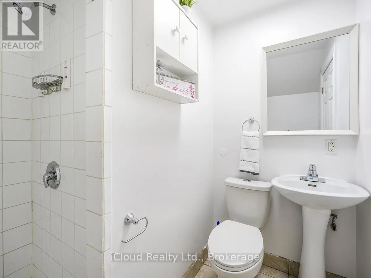 UNIT 3 - 1308 KING STREET E