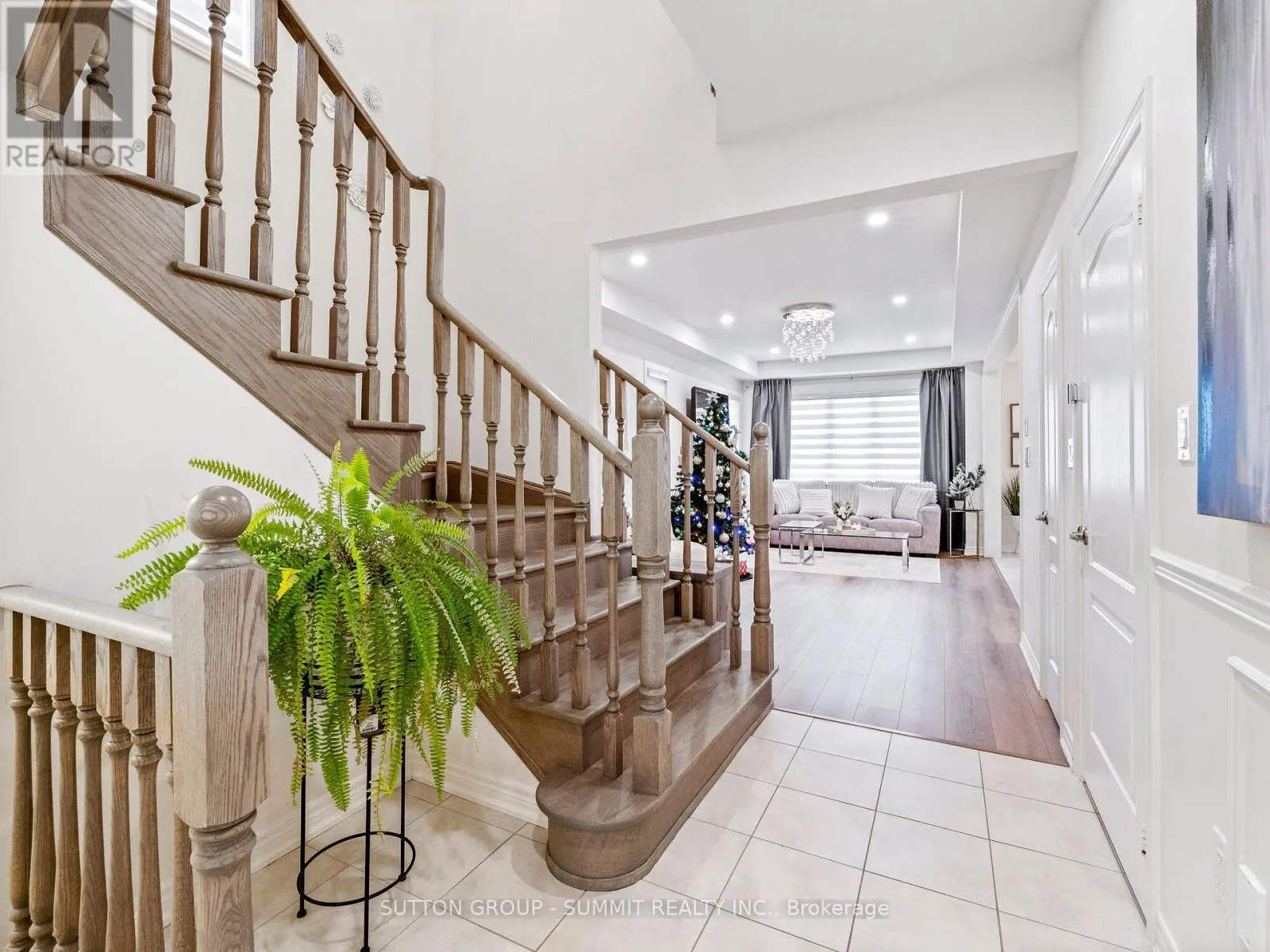 12 GREAT FALLS BOULEVARD