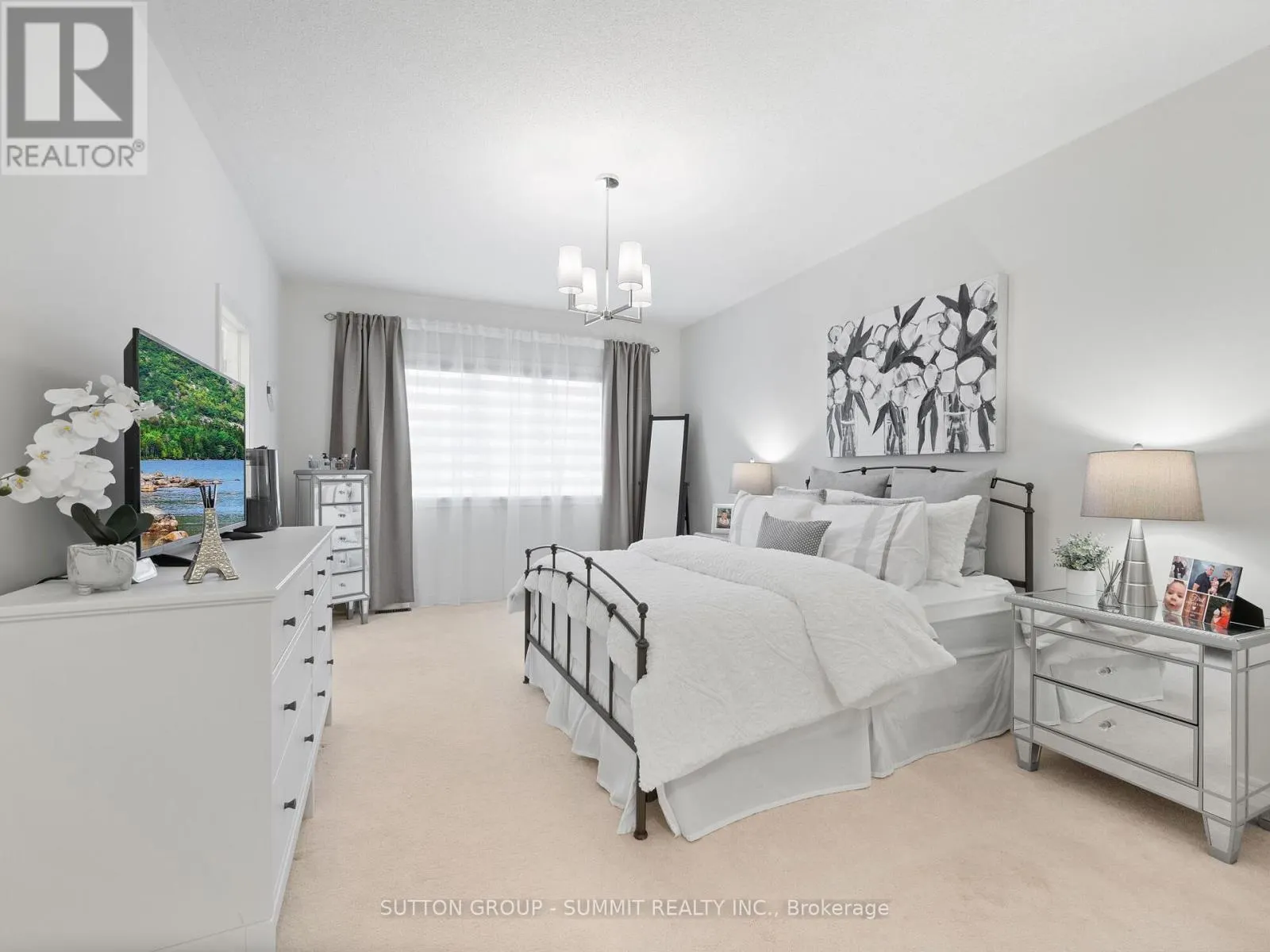12 GREAT FALLS BOULEVARD