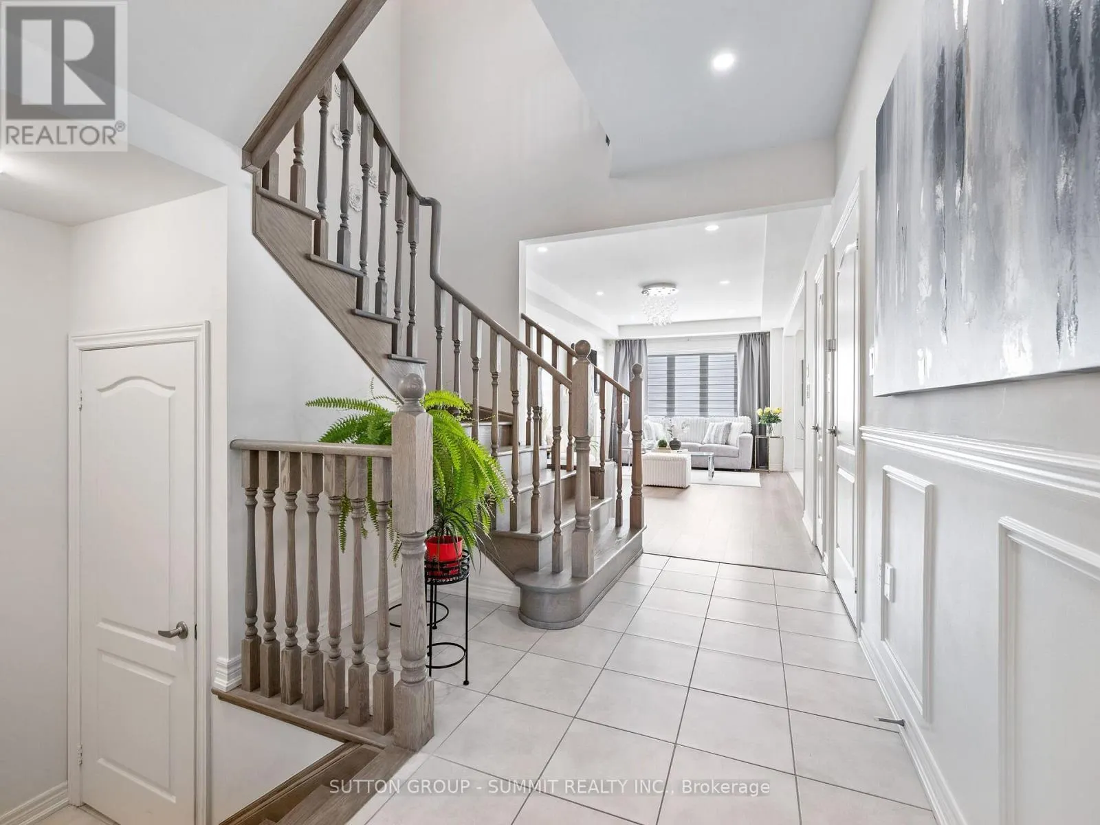 12 GREAT FALLS BOULEVARD
