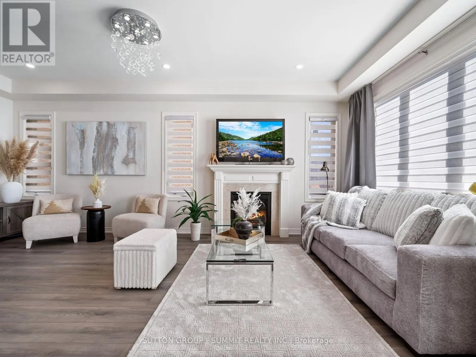 12 GREAT FALLS BOULEVARD