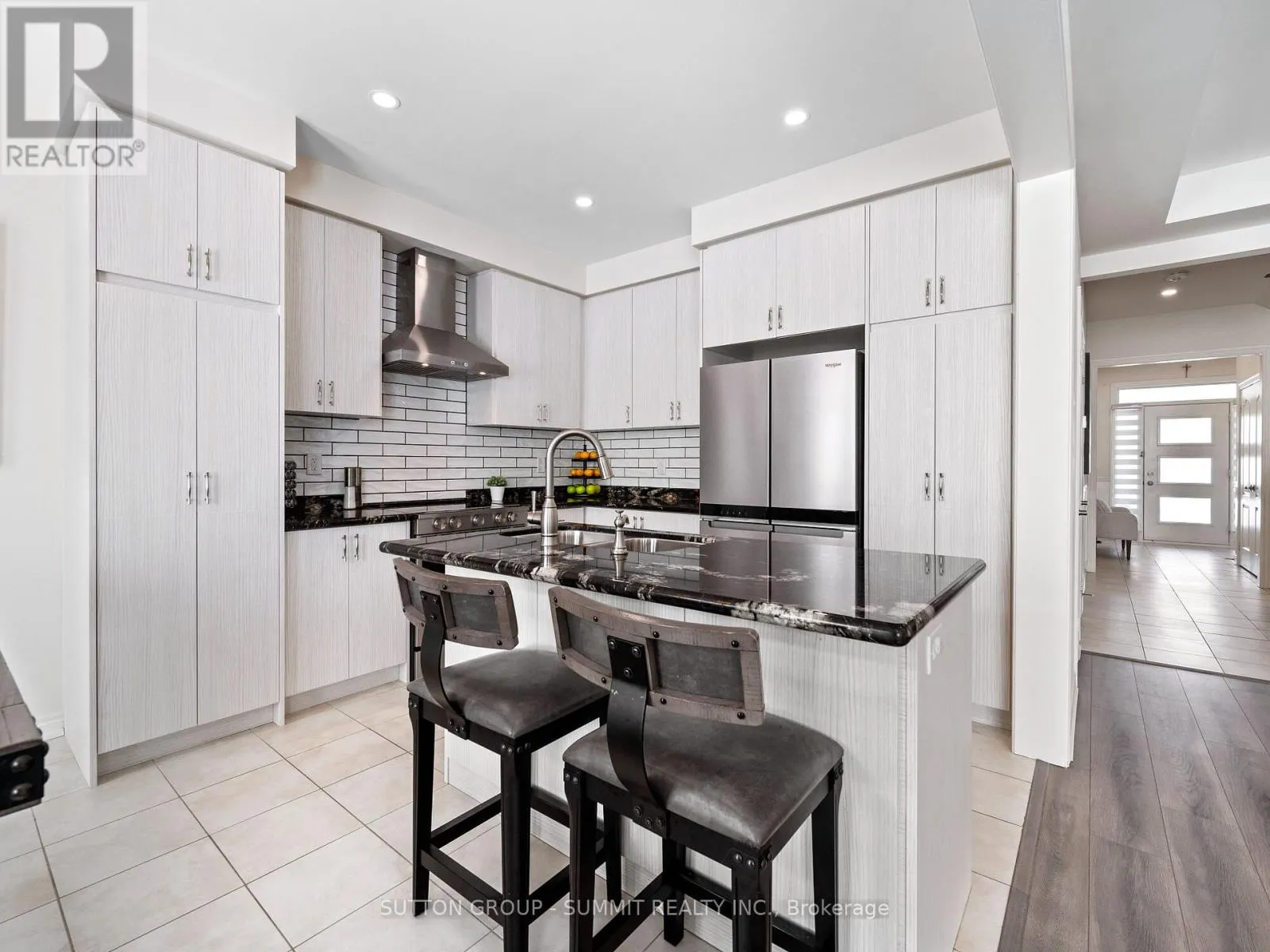 12 GREAT FALLS BOULEVARD