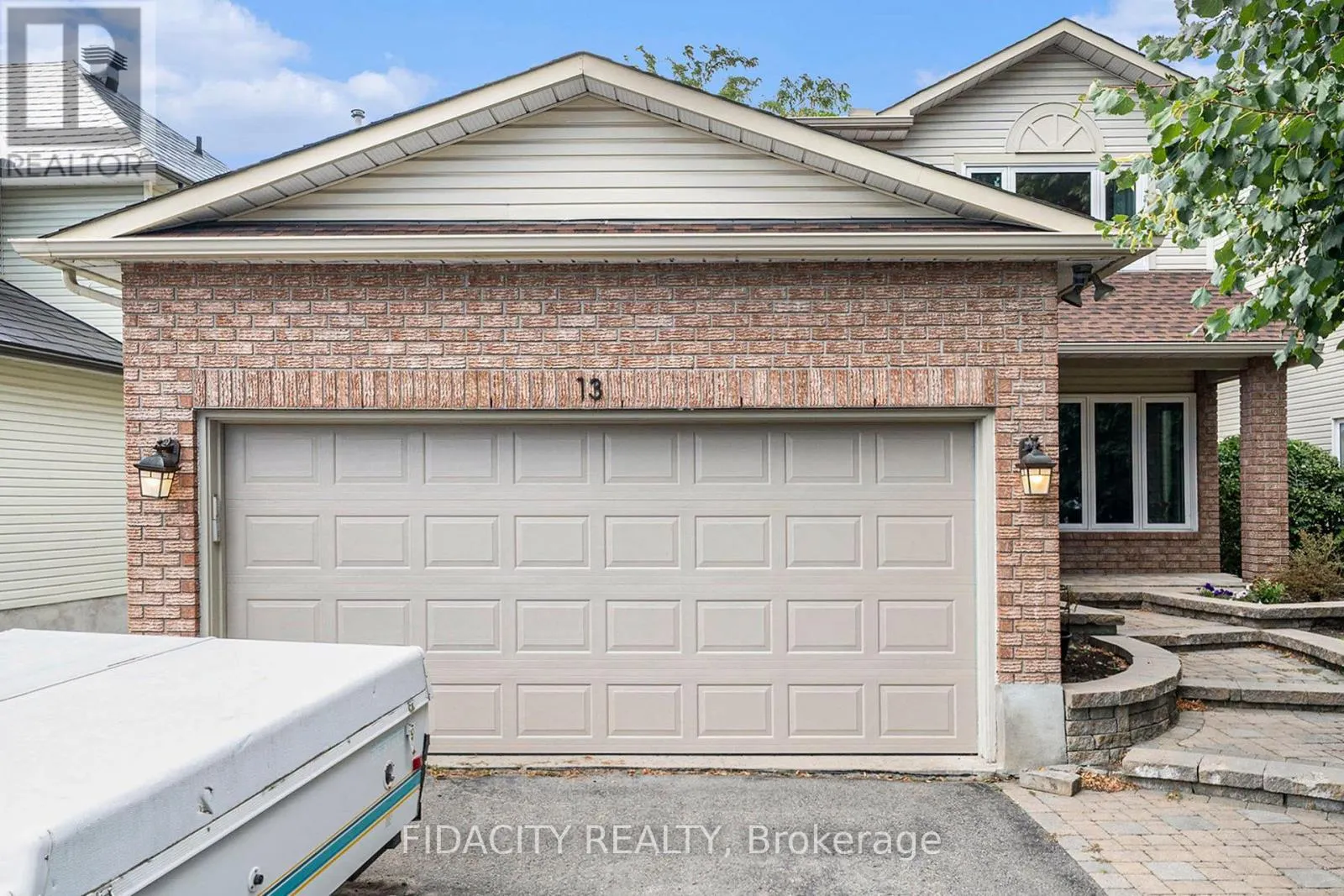 13 VESTA STREET