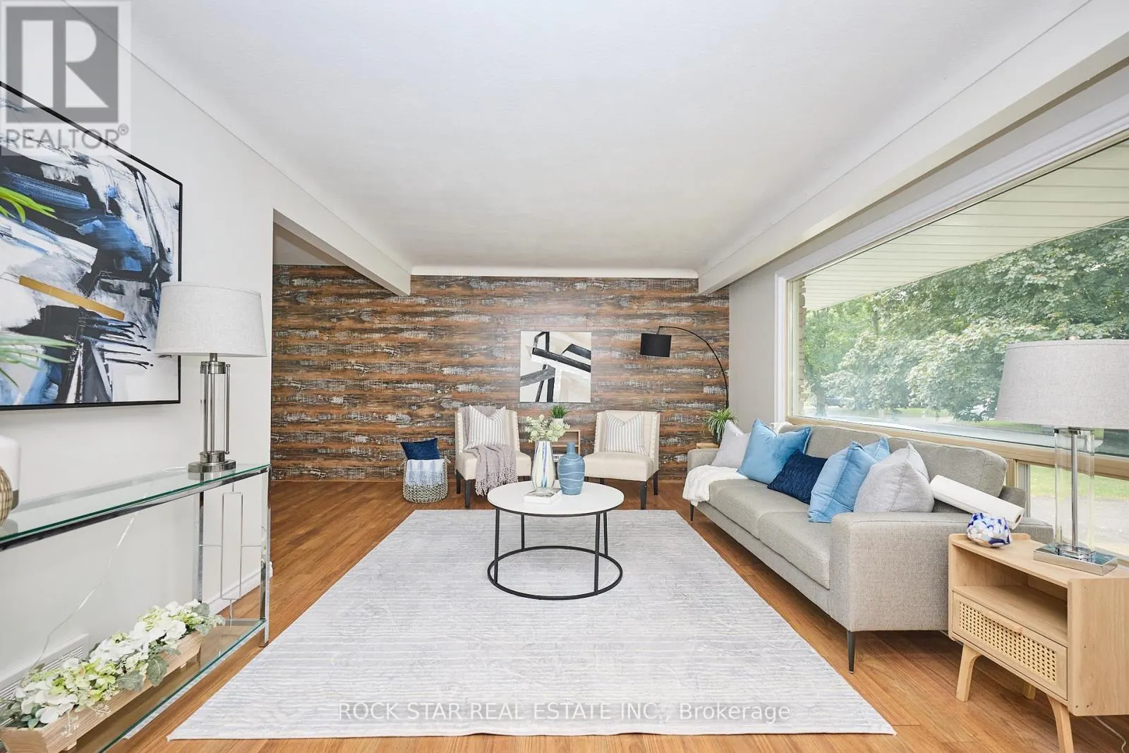 7 JOANNA DRIVE