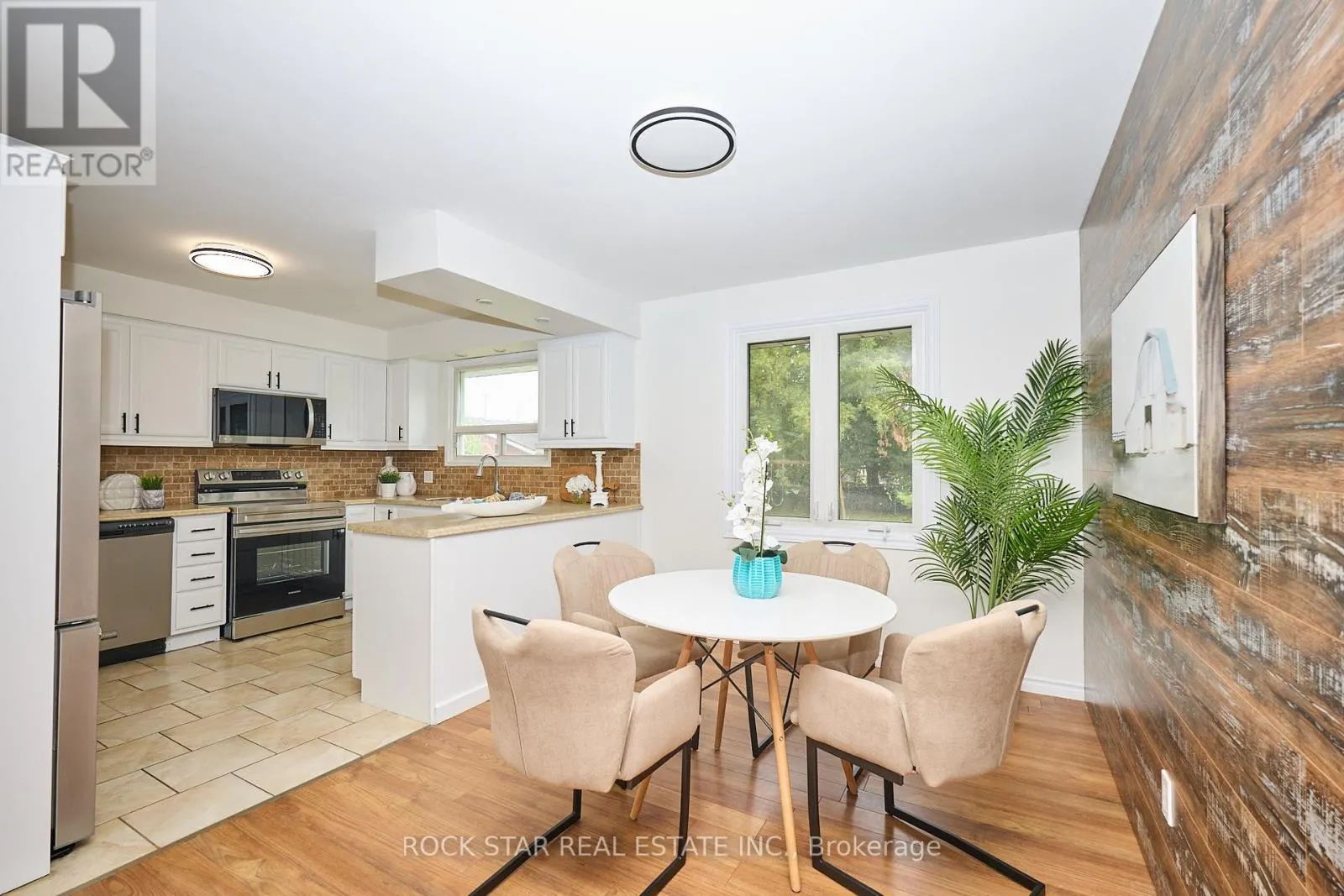 7 JOANNA DRIVE