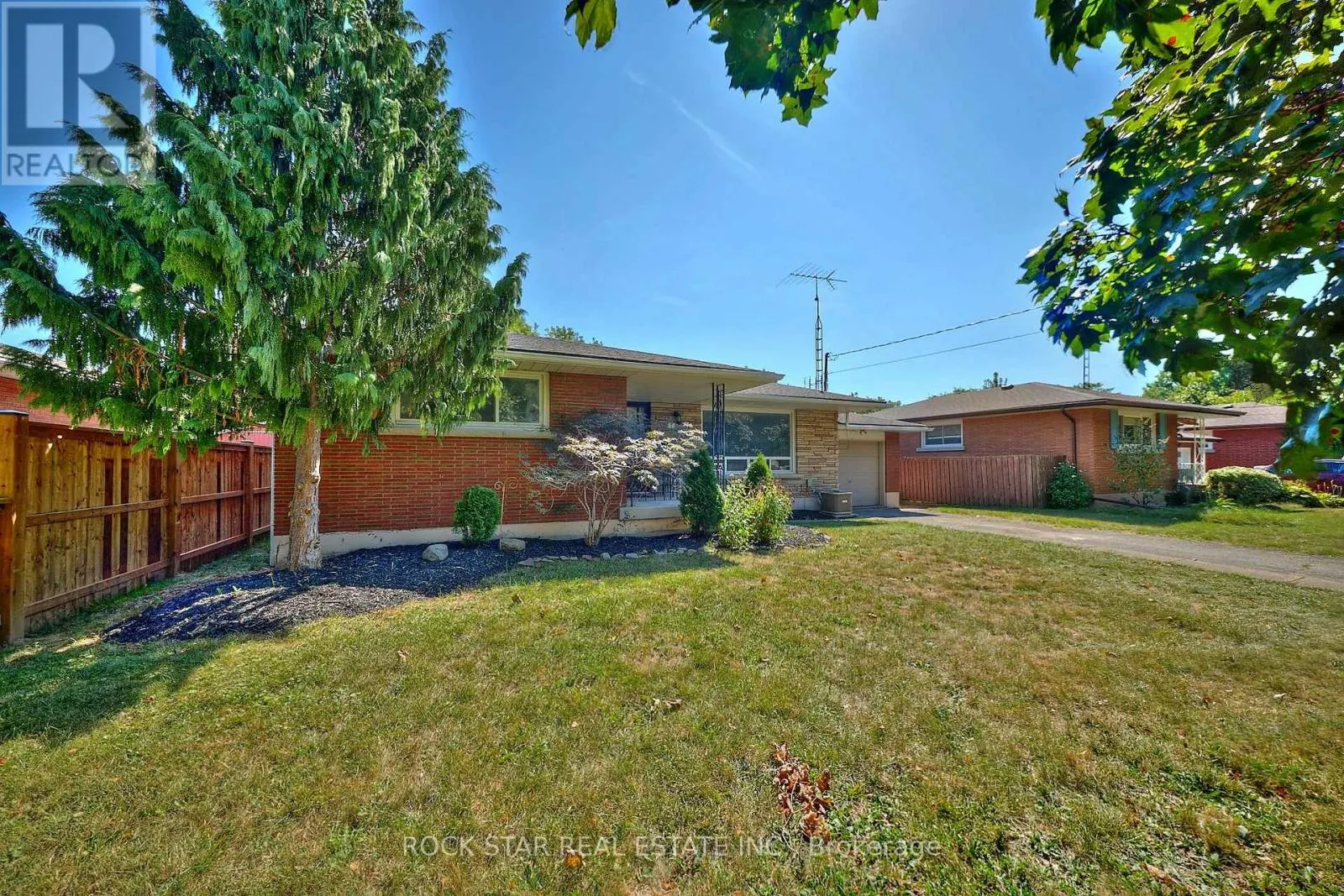 7 JOANNA DRIVE