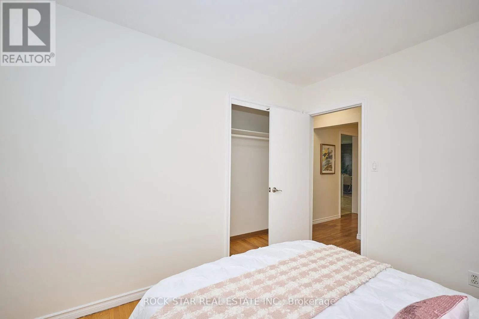 7 JOANNA DRIVE