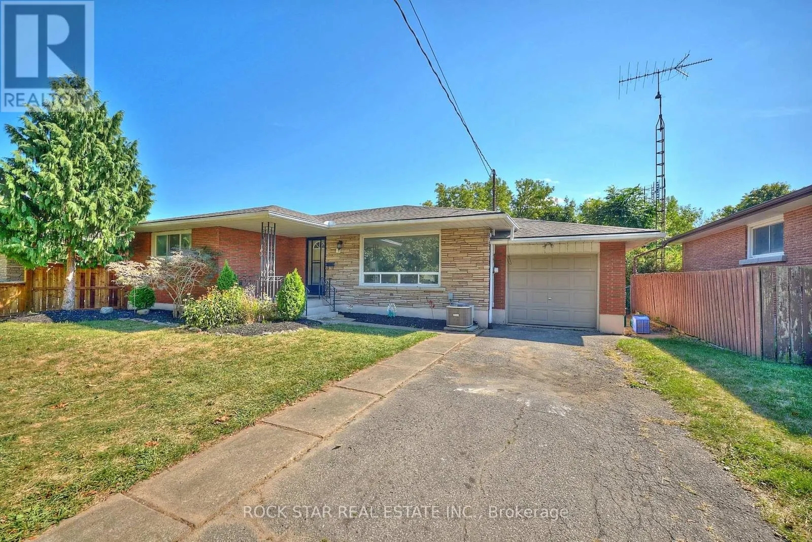 7 JOANNA DRIVE