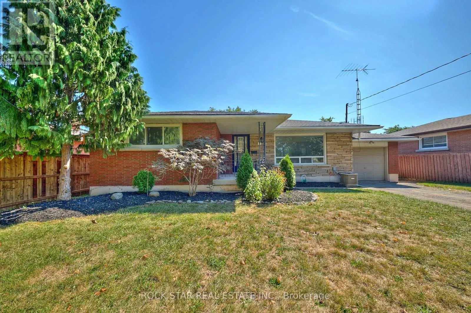 7 JOANNA DRIVE