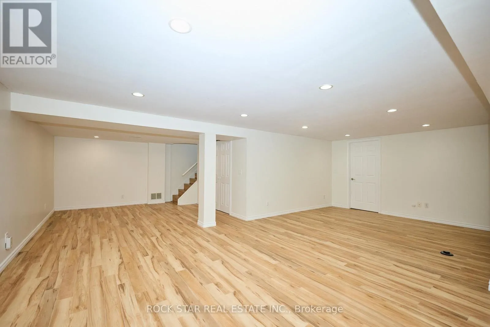 7 JOANNA DRIVE