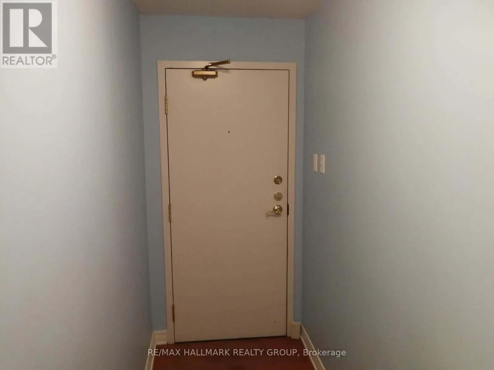 413 - 429 SOMERSET STREET W