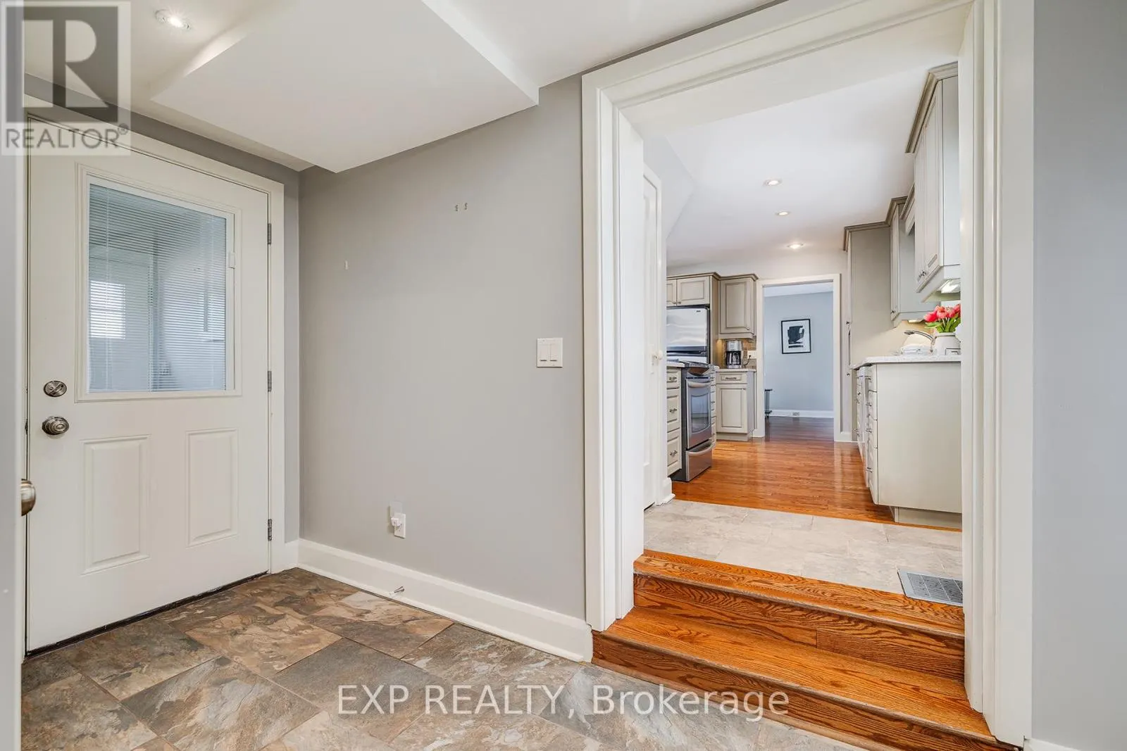 46 SYDENHAM STREET S