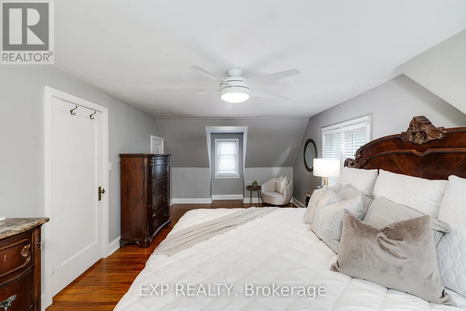 46 SYDENHAM STREET S