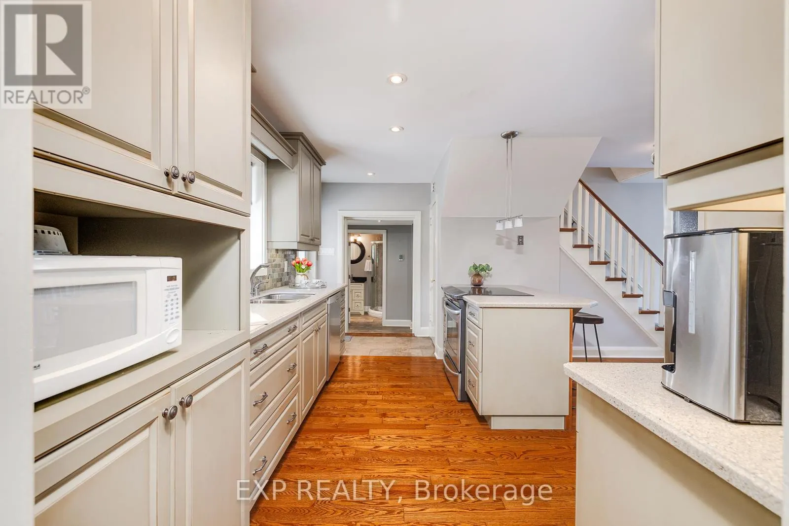 46 SYDENHAM STREET S