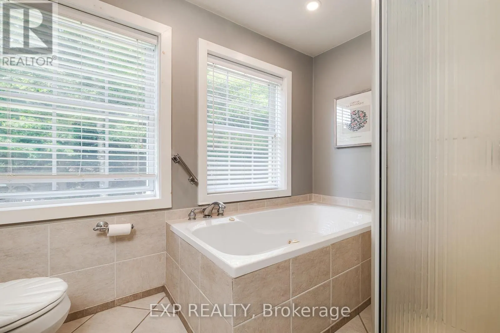 46 SYDENHAM STREET S