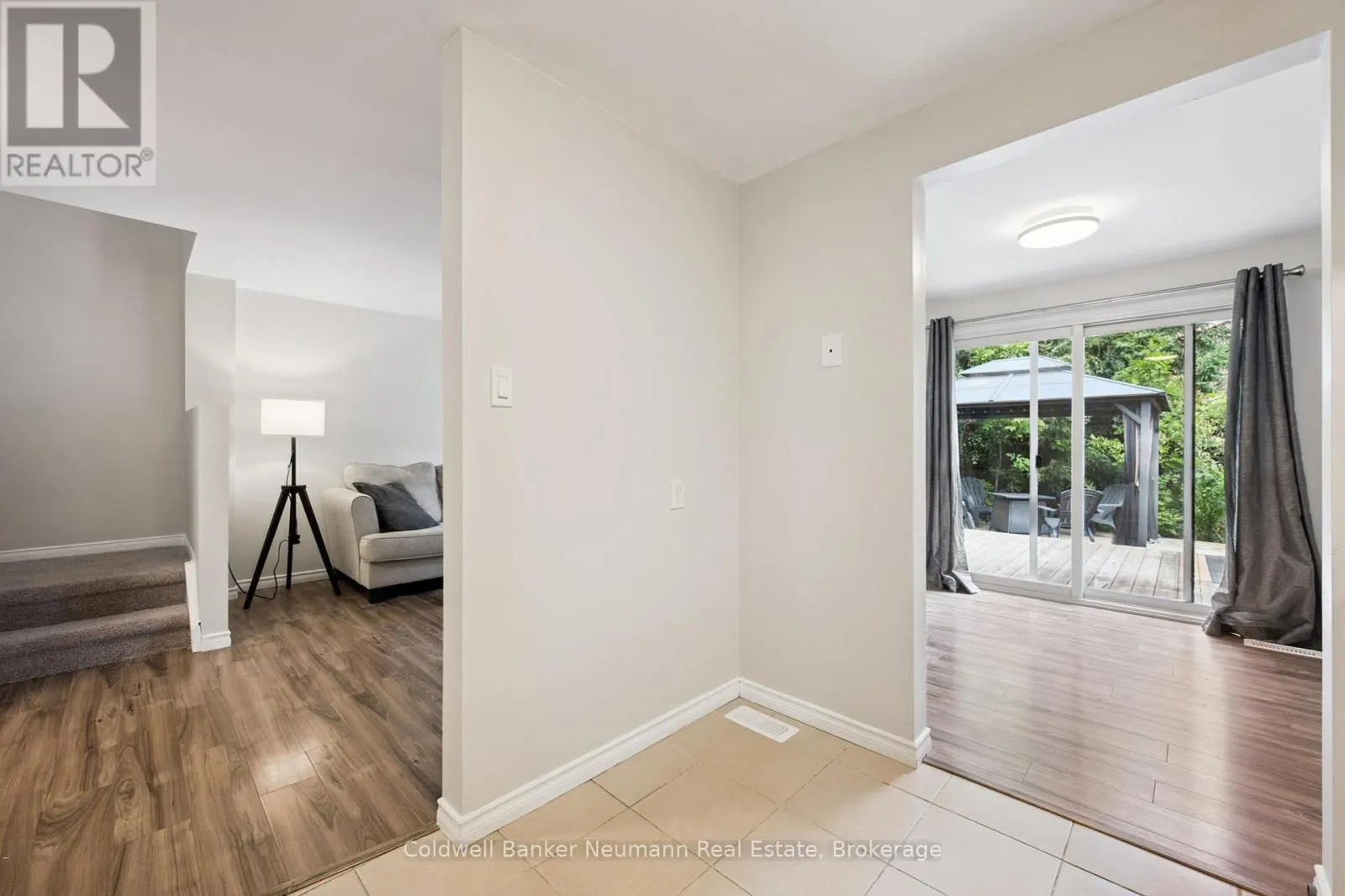 29 GRANDRIDGE CRESCENT