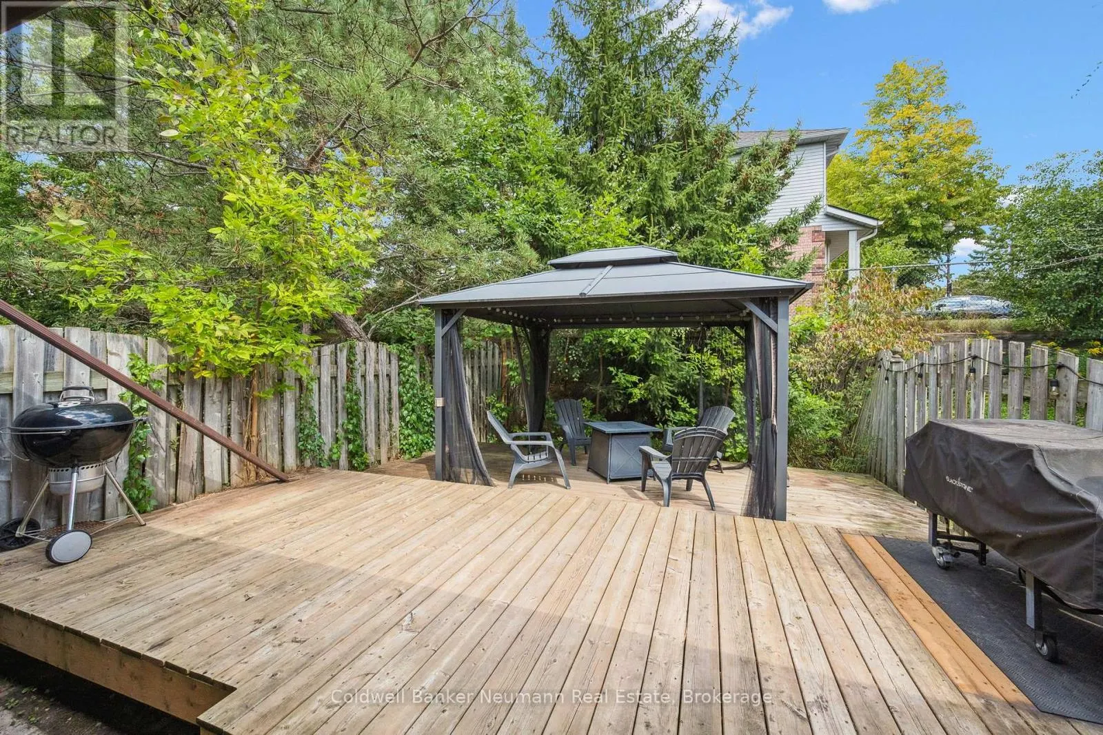 29 GRANDRIDGE CRESCENT