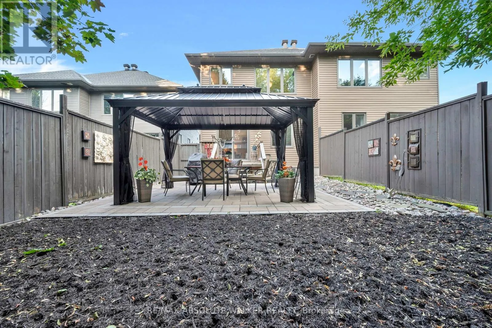 502 MOODIE DRIVE