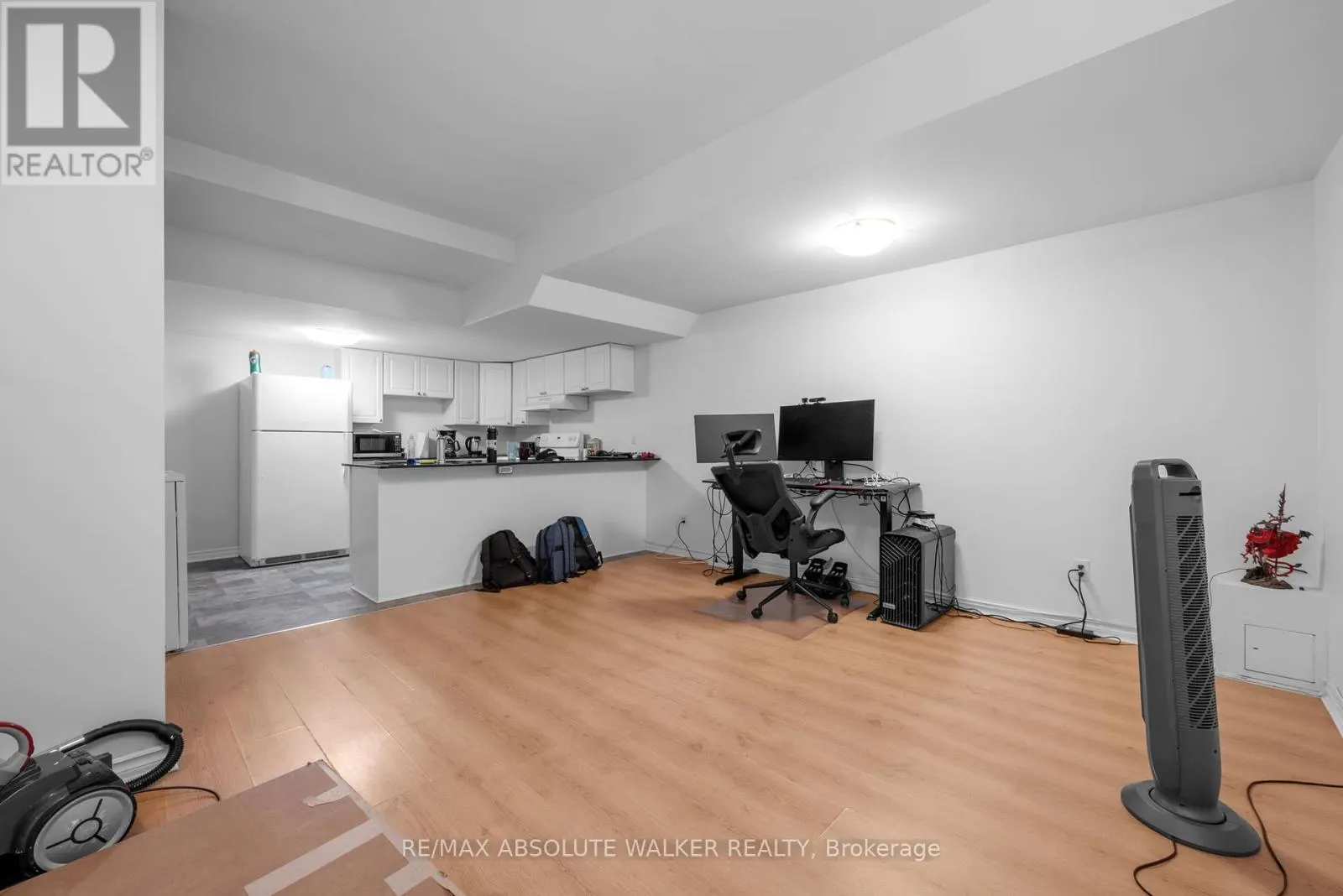 502 MOODIE DRIVE