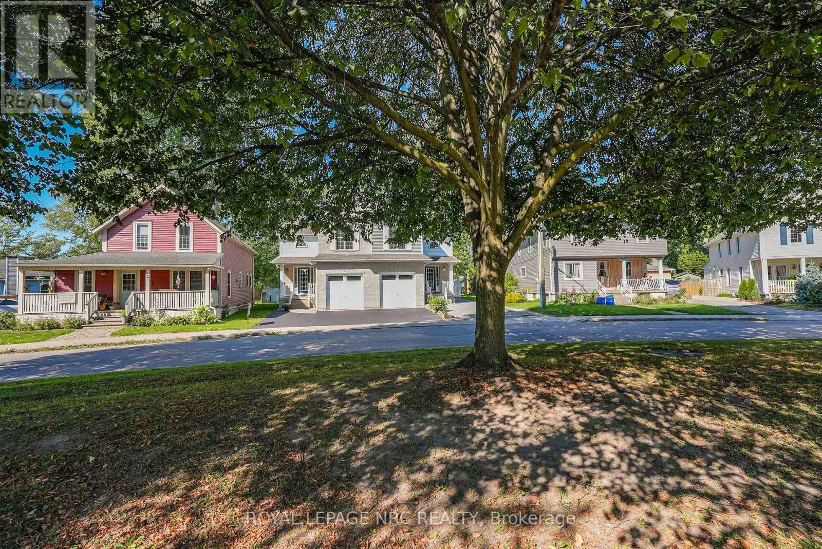 58 QUEENS CIRCLE