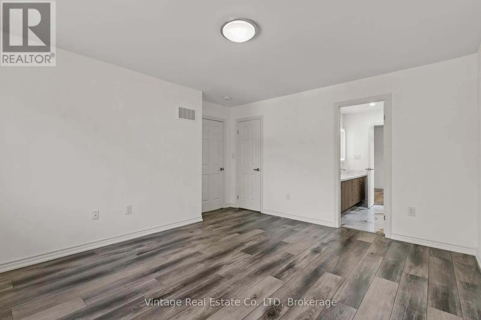 1127 KENNEDY DRIVE