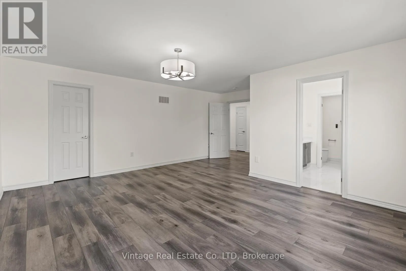 1127 KENNEDY DRIVE