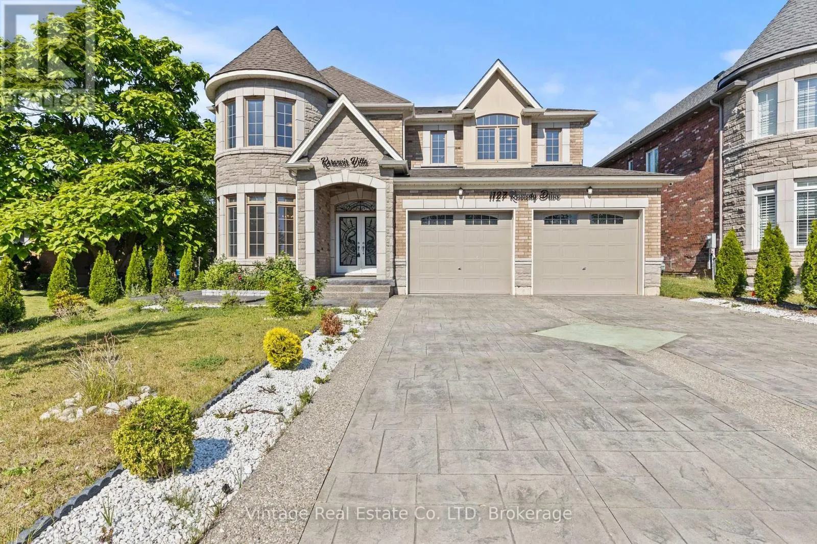 1127 KENNEDY DRIVE