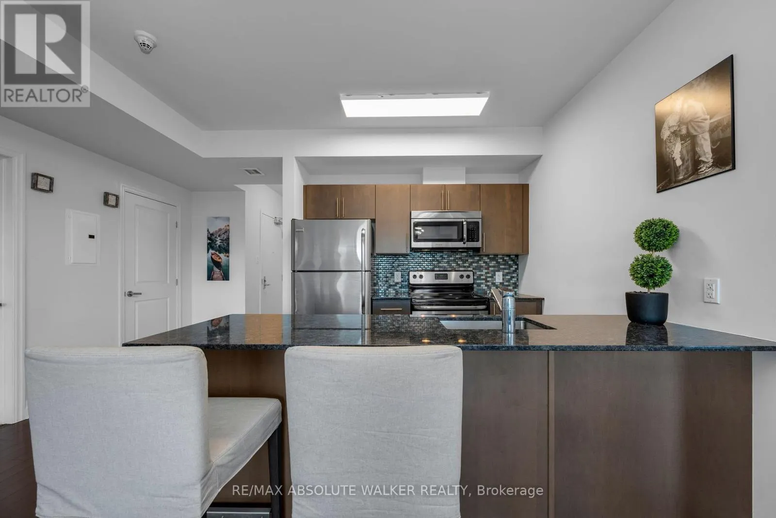 307 - 90 LANDRY STREET