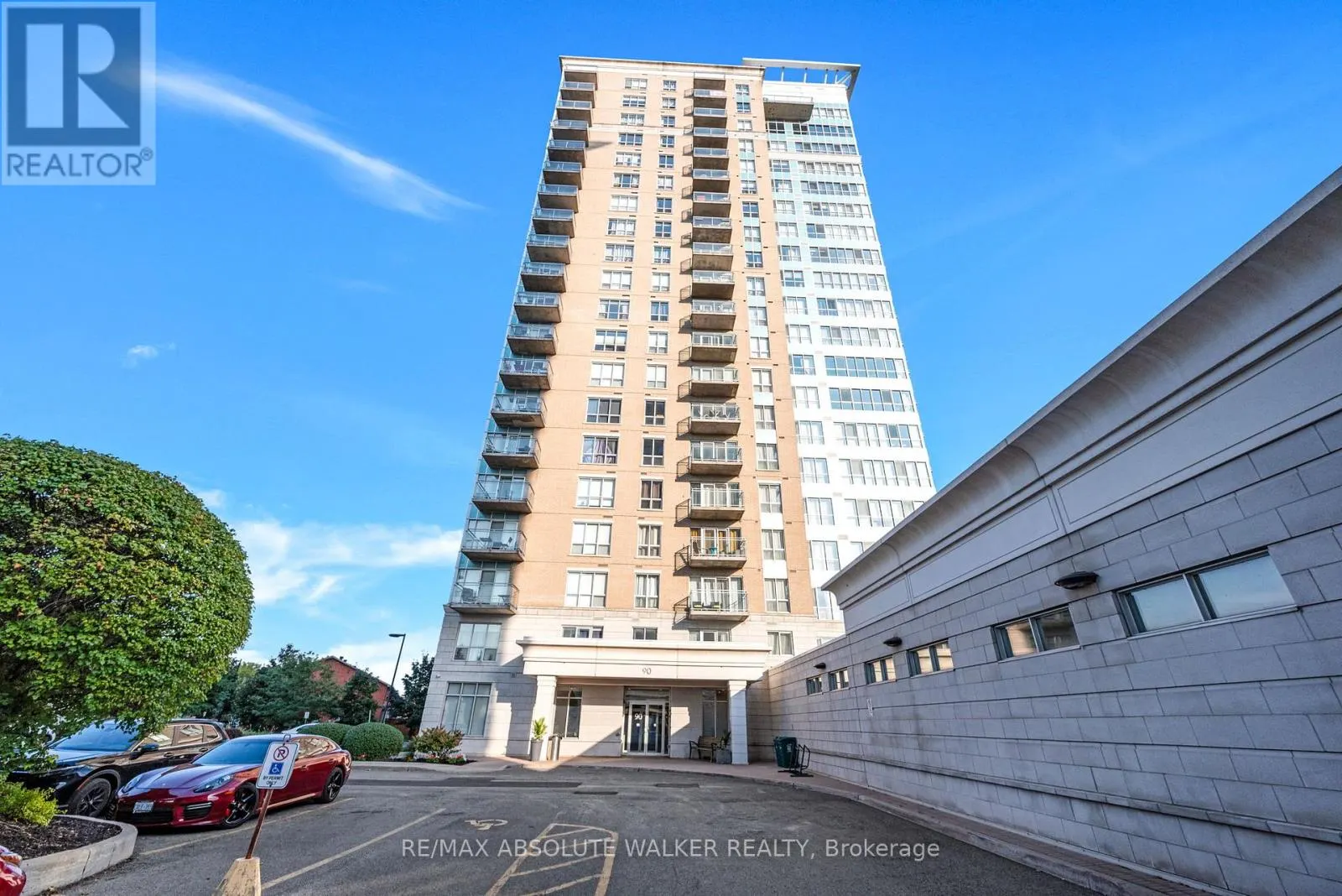 307 - 90 LANDRY STREET