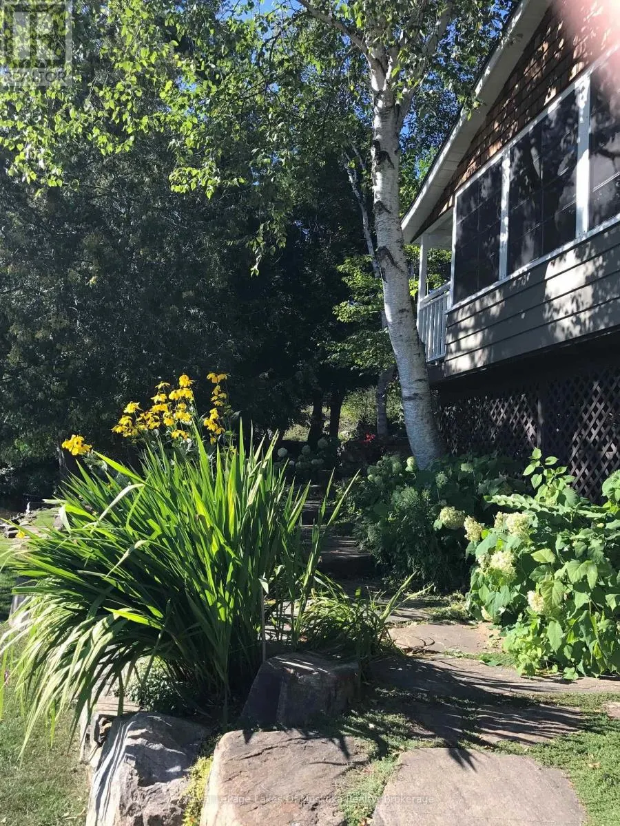4 - 1027 OLD BRIDGE ROAD, #4