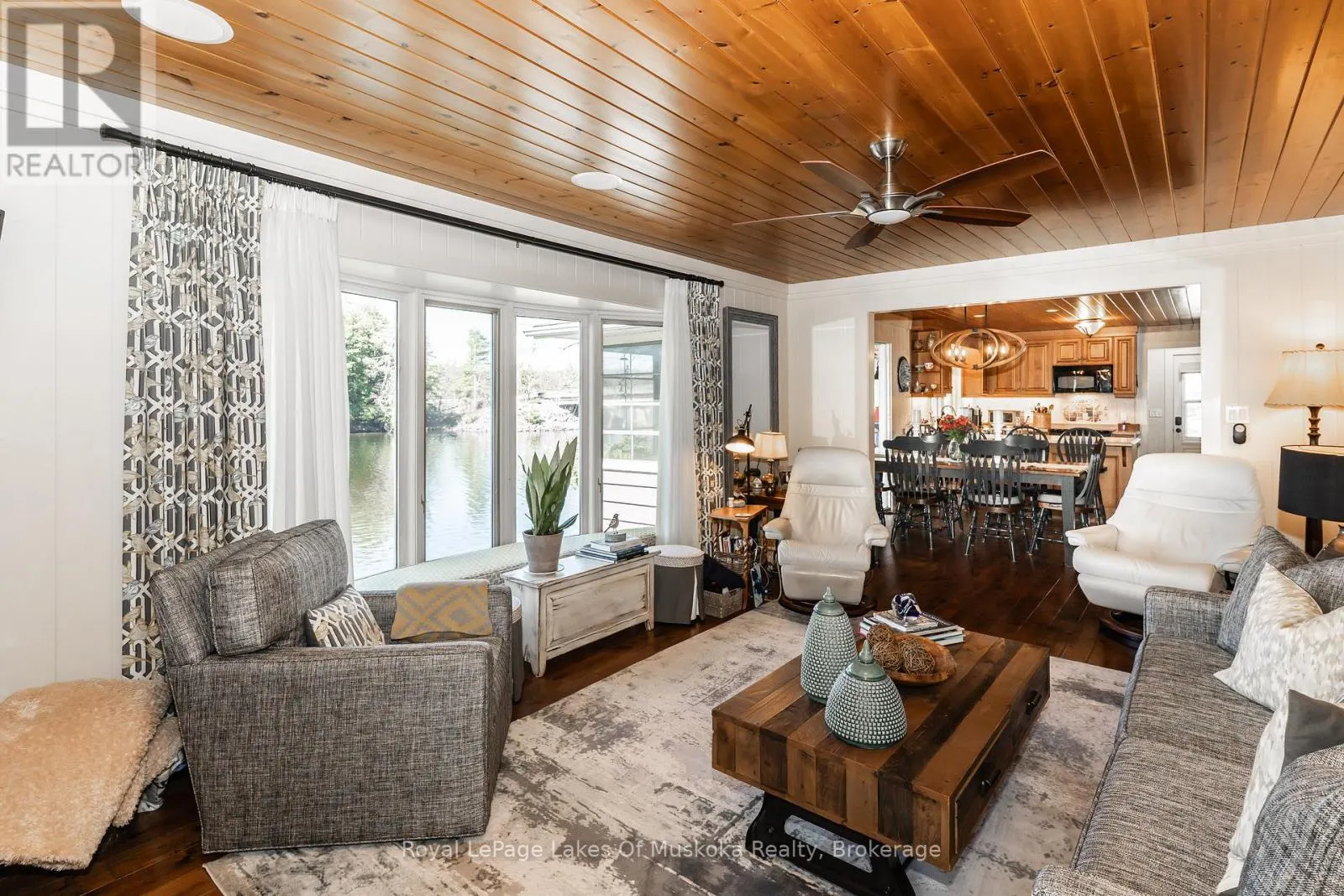 4 - 1027 OLD BRIDGE ROAD, #4