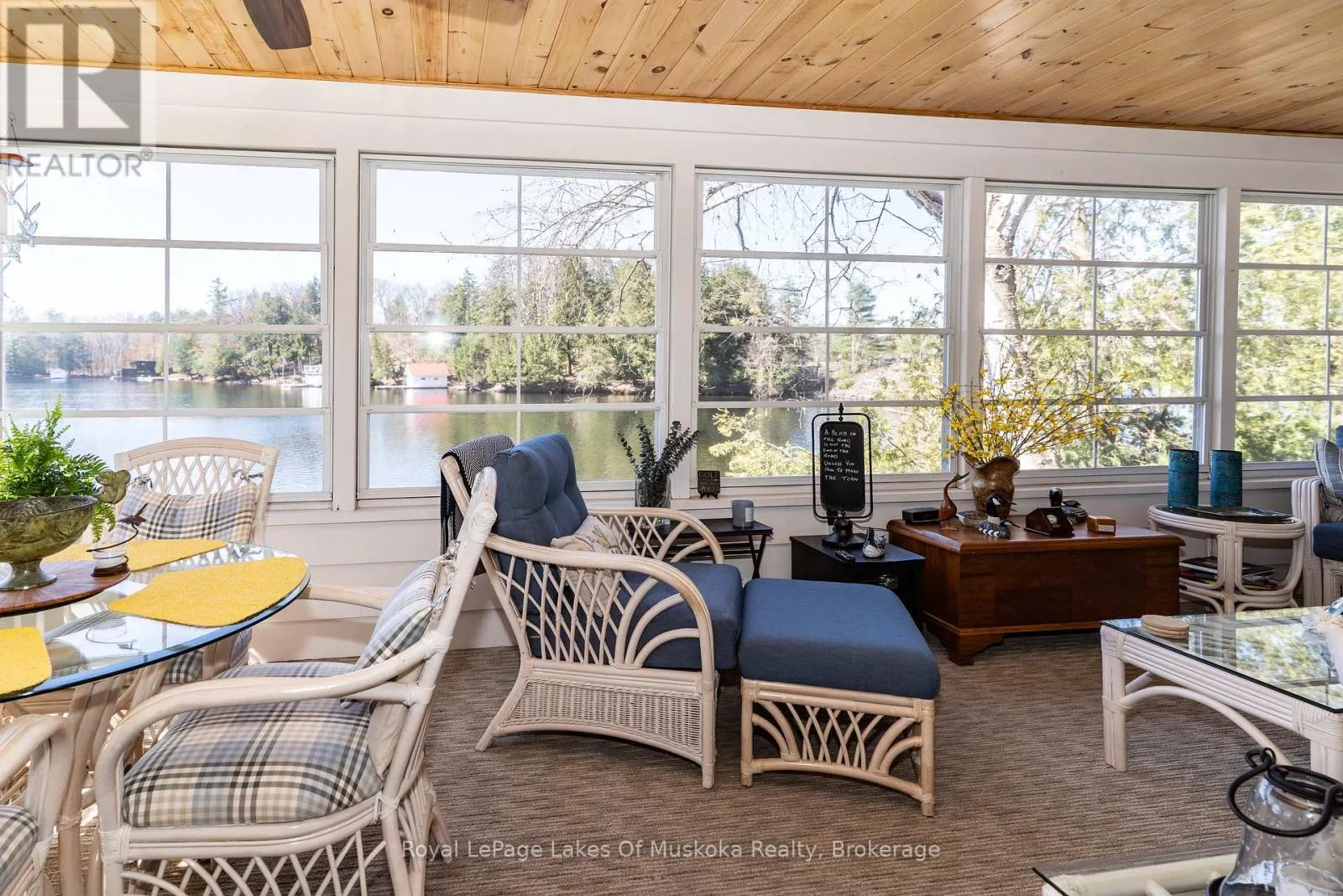 4 - 1027 OLD BRIDGE ROAD, #4