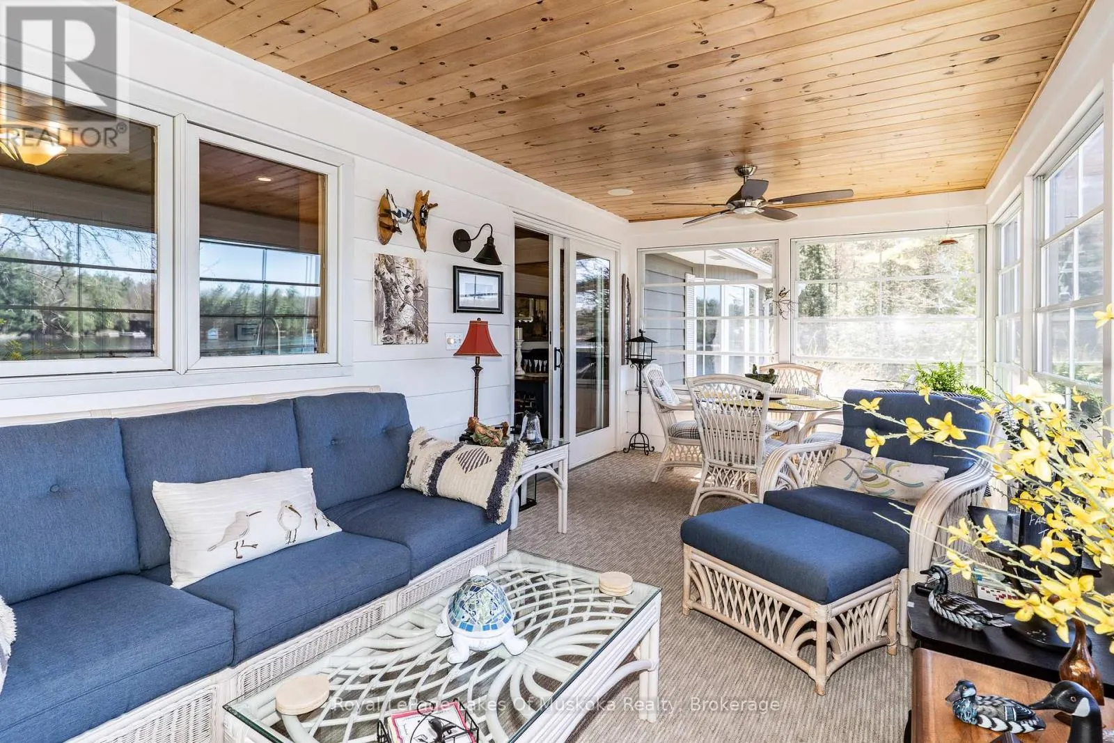 4 - 1027 OLD BRIDGE ROAD, #4