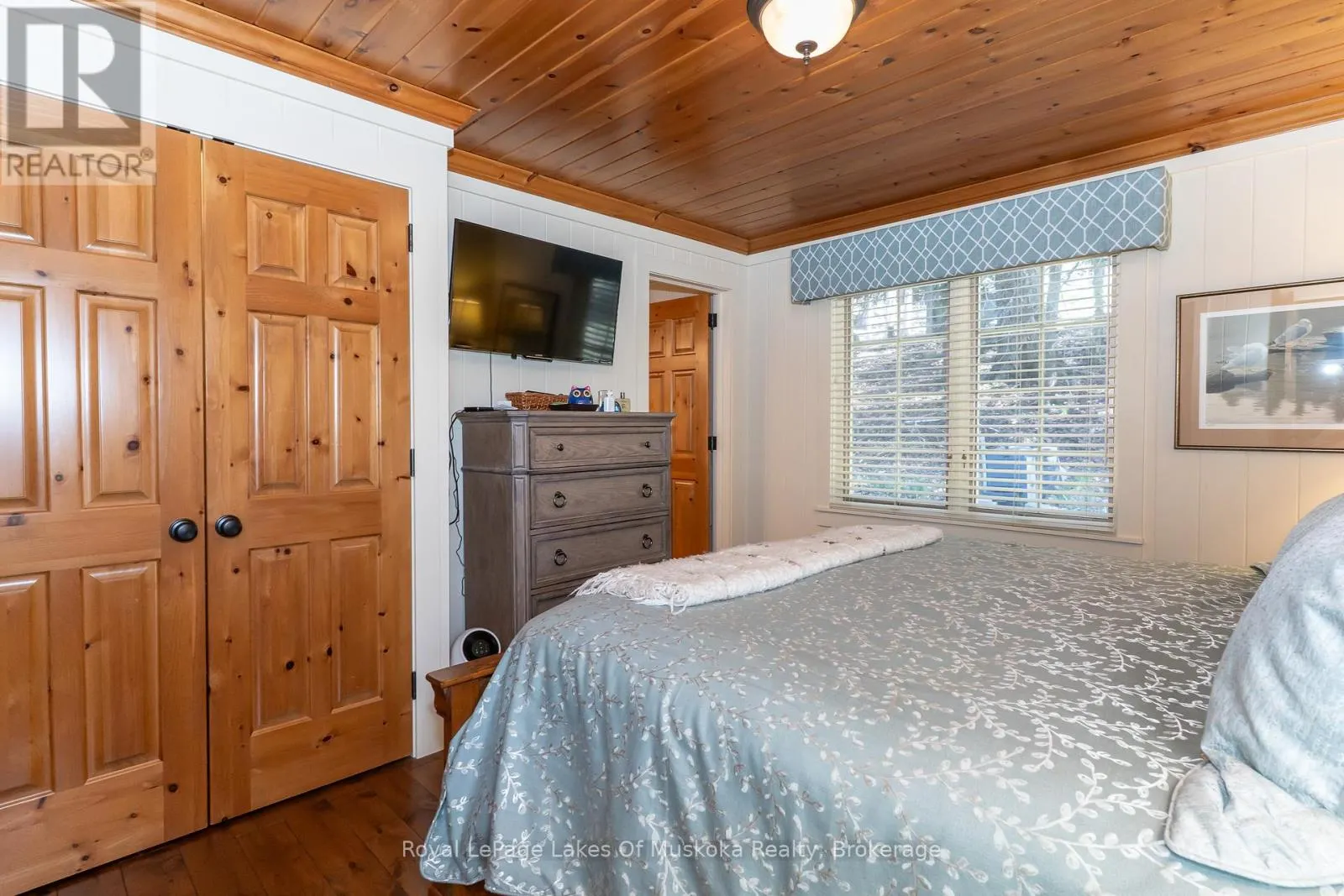 4 - 1027 OLD BRIDGE ROAD, #4