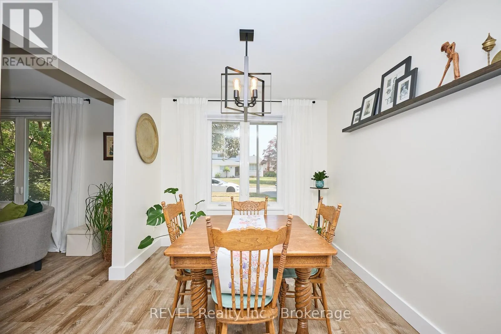 6796 CORWIN CRESCENT