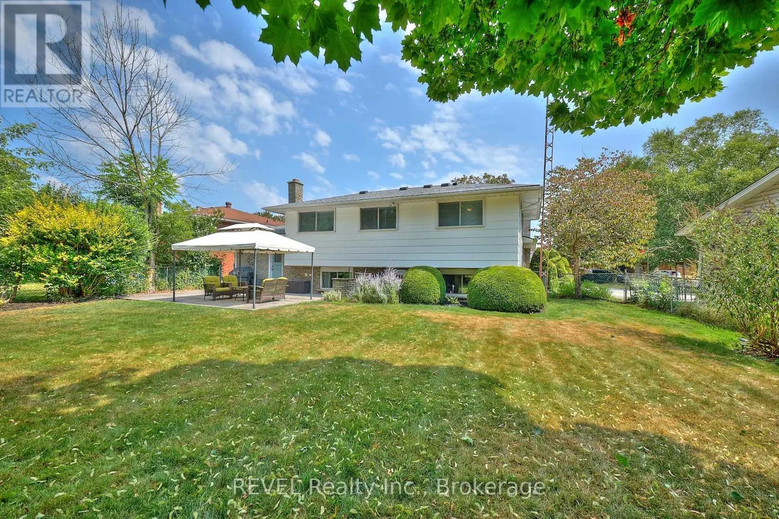 6796 CORWIN CRESCENT